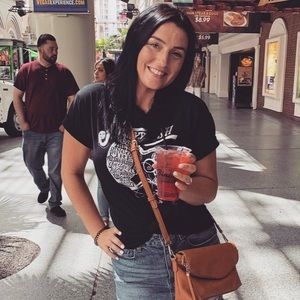 Meet your Posher, Julie